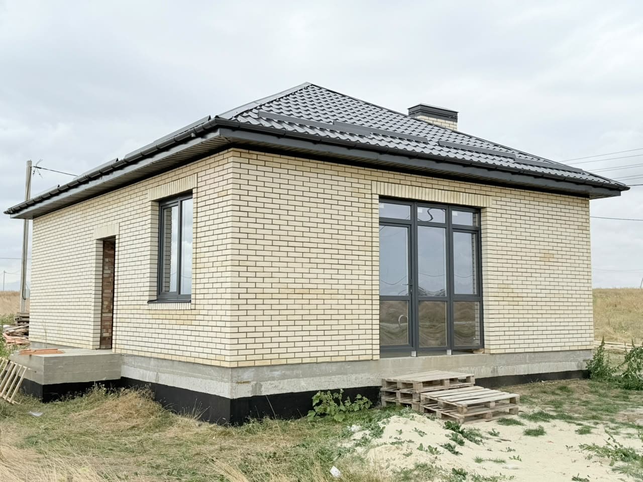 Дом каменный 66м2 в п. Береговое, Крым. 2026 год.